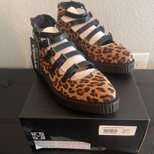 T.U.K. Vegan leopard creepers women’s size 8